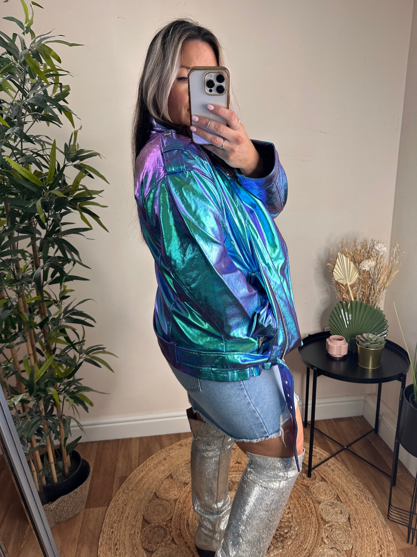 NOISY MAY Paulina Paul Oversized Iridescent PU Biker Jacket