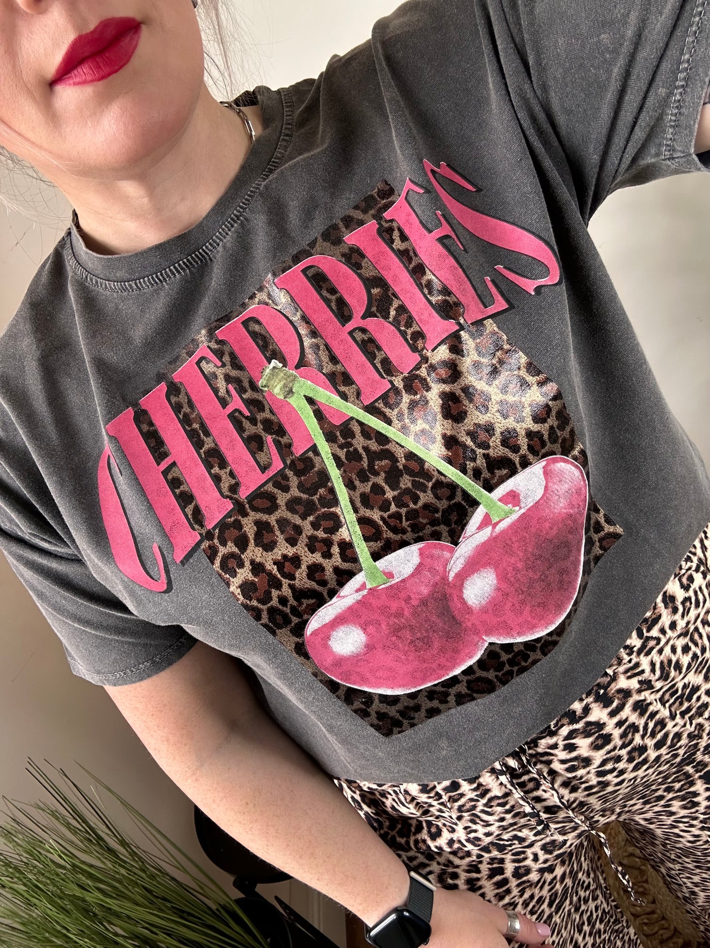 GIANA Cherry Leopard T-shirt Vintage Black