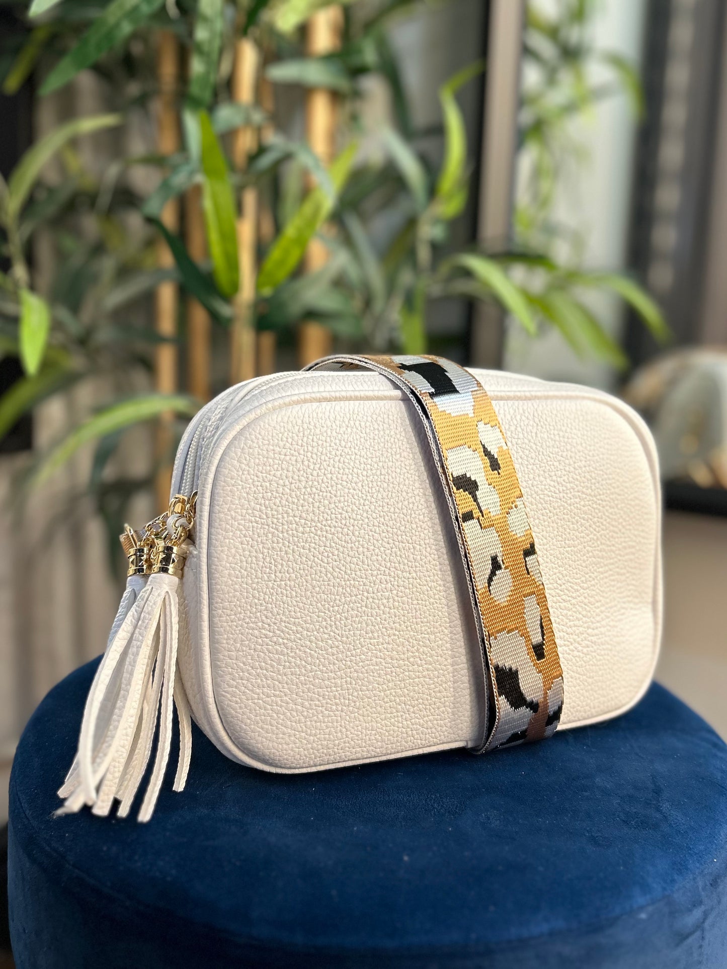 Bailey Double Zip Camera Bag With Strap White